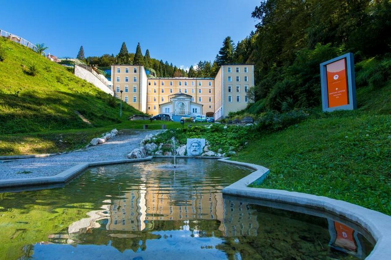 Rimske Terme - Hotel Zdraviliski Dvor Rimske Toplice Ngoại thất bức ảnh