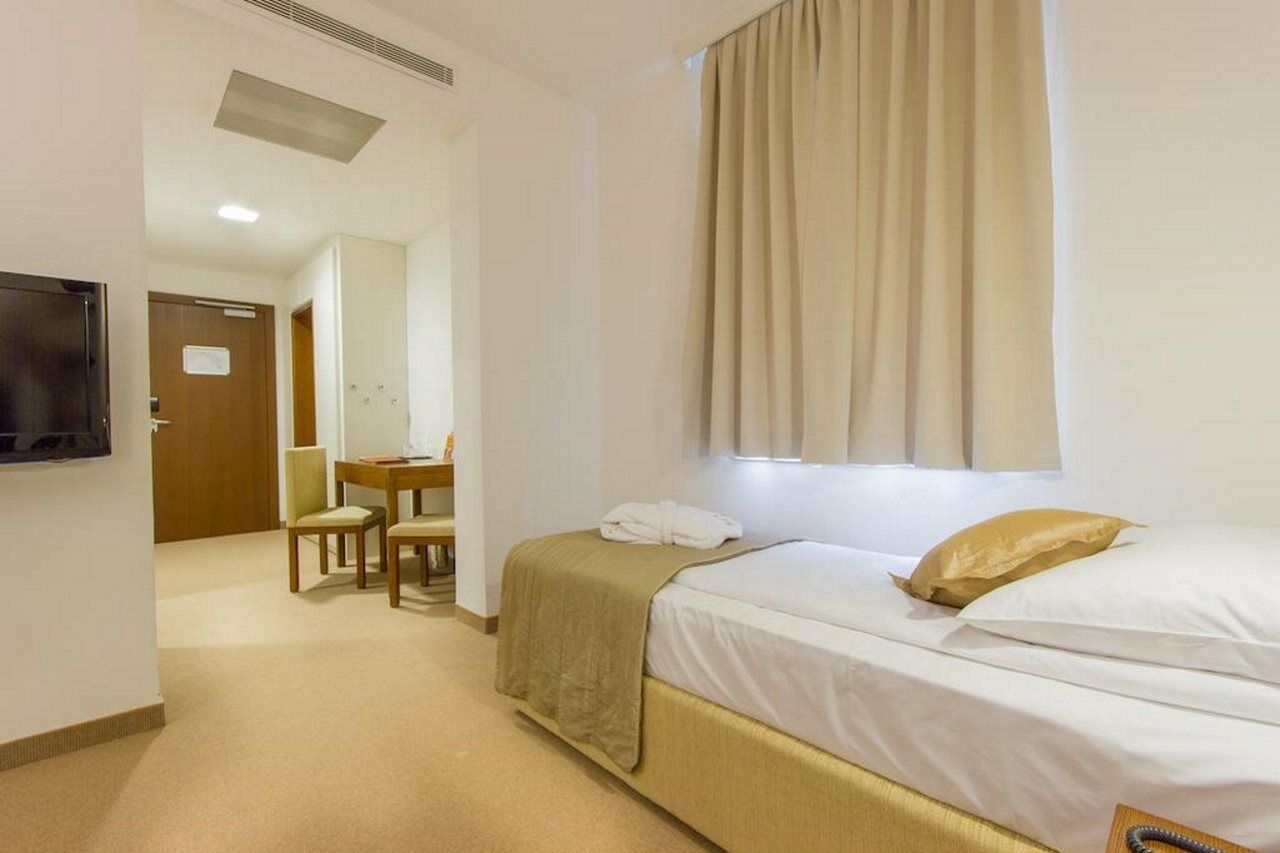 Rimske Terme - Hotel Zdraviliski Dvor Rimske Toplice Ngoại thất bức ảnh